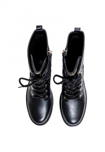 Ботинки на шнуровке