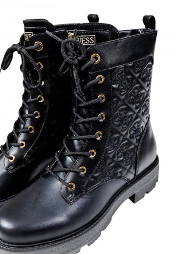 Ботинки на шнуровке