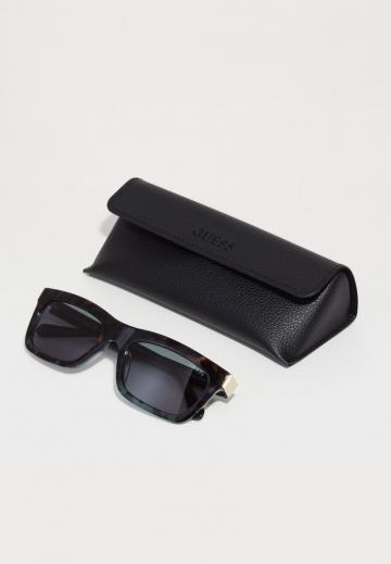 Солнечные очки