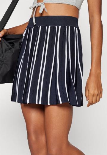 Спортивная юбка