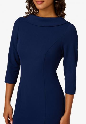 Платье футляр