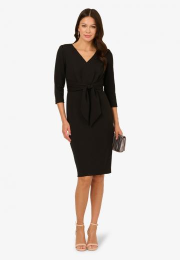 Платье футляр