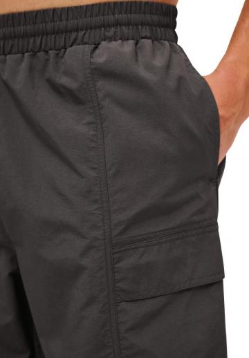 Брюки с накладными карманами