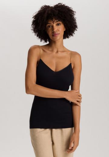 Топ на бретельках