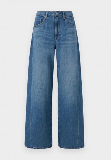 Джинсы бойфренда