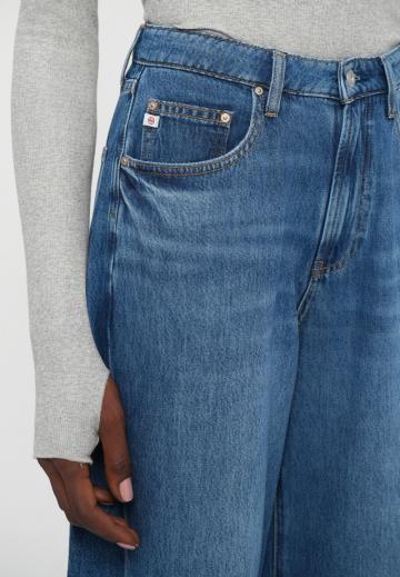 Джинсы бойфренда