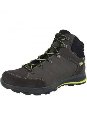 Походные кроссовки