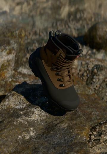 Походные ботинки