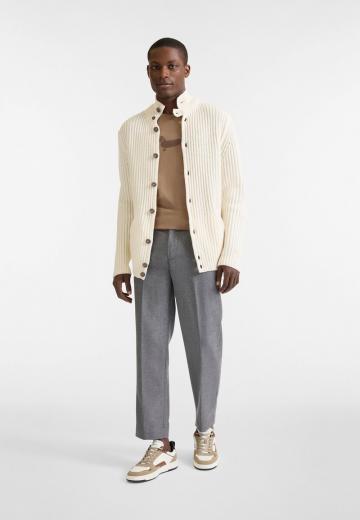 Вязаная кофта