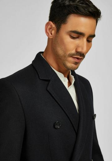 Короткое пальто