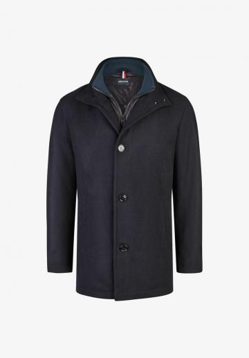 Короткое пальто