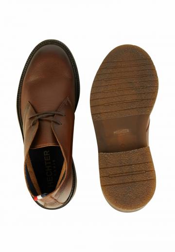 Ботинки на шнуровке