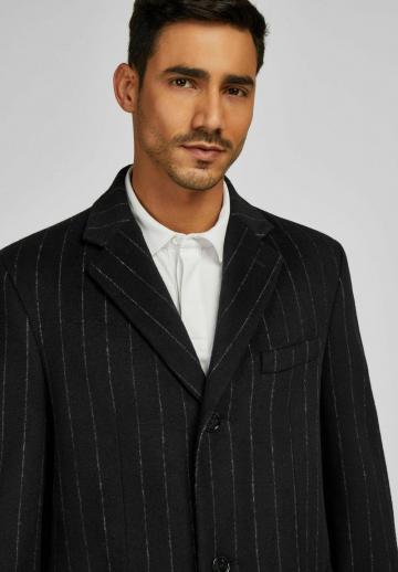 Короткое пальто