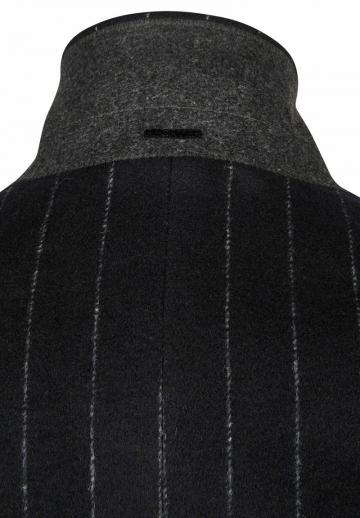 Короткое пальто