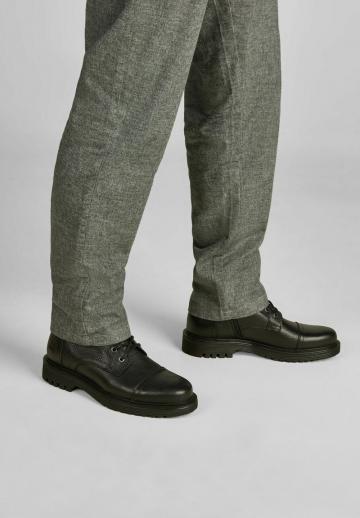 Ботинки на шнуровке