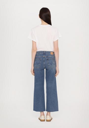 Джинсы бойфренда