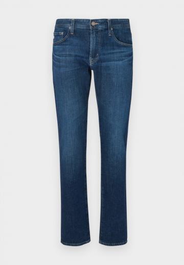 Узкие джинсы