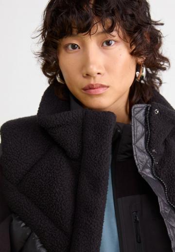 Пуховой жилет