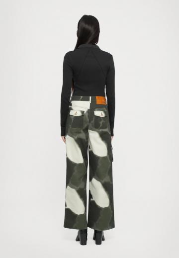 Джинсы бойфренда