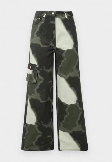 Джинсы бойфренда