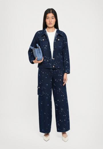 Джинсы бойфренда