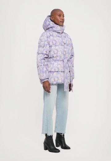 Зимняя куртка