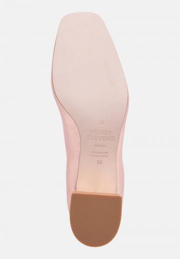 Туфли с высоким носом