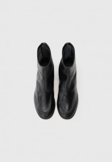 Высокие сапоги