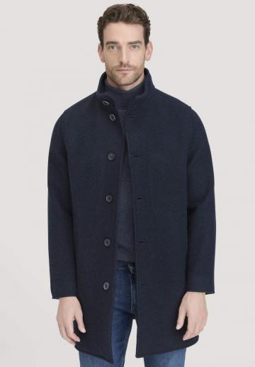 Короткое пальто