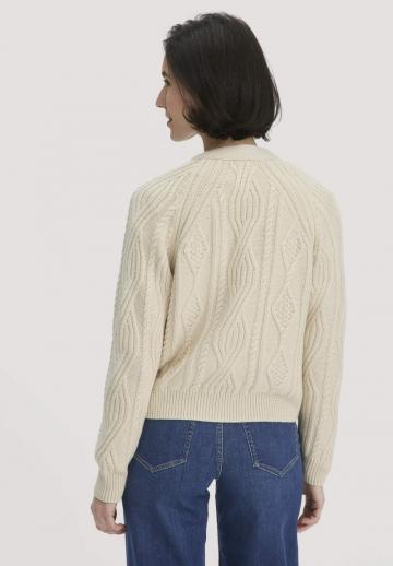 Вязаная кофта