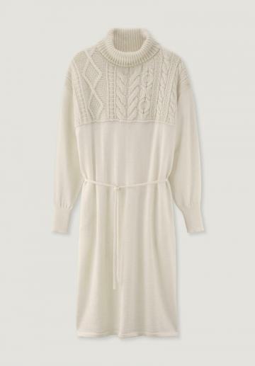 Вязаное платье