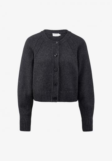 Вязаная кофта