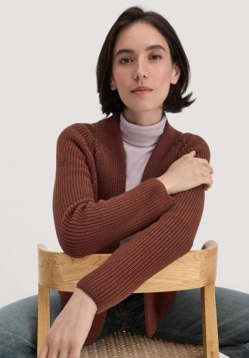 Вязаная кофта