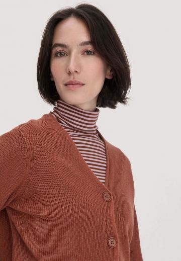 Вязаная кофта