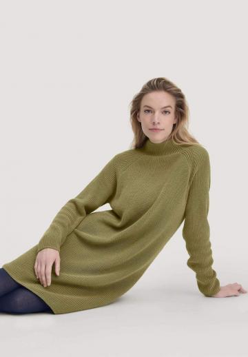 Вязаное платье