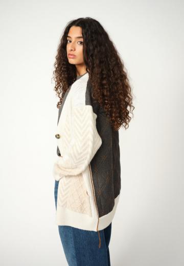 Жаккардовая вязаная кофта