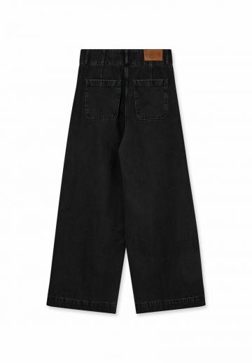 Клешеные джинсы