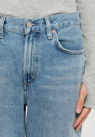 Прямые джинсы