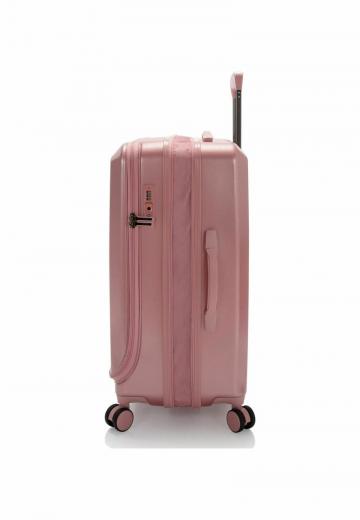 Чемодан на колесах