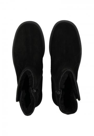 Зимние ботинки