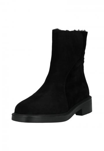 Зимние ботинки