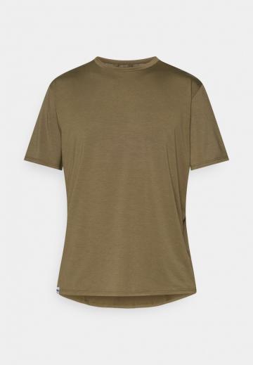 Спортивная майка