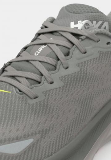 Беговые кроссовки