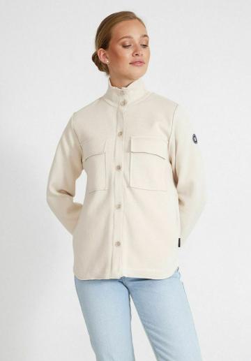 Куртка с накладнымит карманами