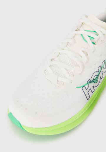 Беговые кроссовки