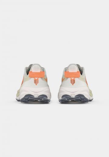 Беговые кроссовки