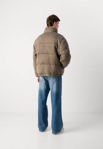 Зимняя куртка