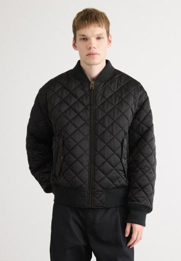 Куртка бомбер