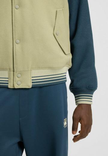 Куртка бомбер