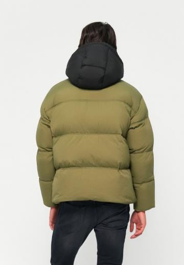 Зимняя куртка